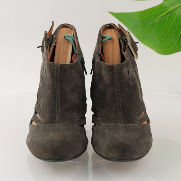 Steve Madden Womens Boot Size 7 Taupe Gray Suede Cutouts High Heel Bootie - Picture 2 of 12